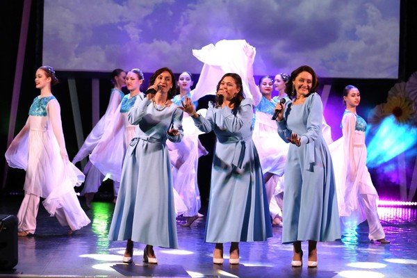 Концерт «Пусть всегда в вашем сердце живет весна»