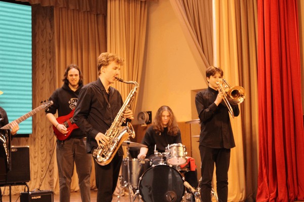 Праздничный концерт, посвященный Международному женскому дню