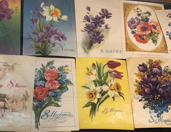 Выставка советских открыток «Весенний комплимент»