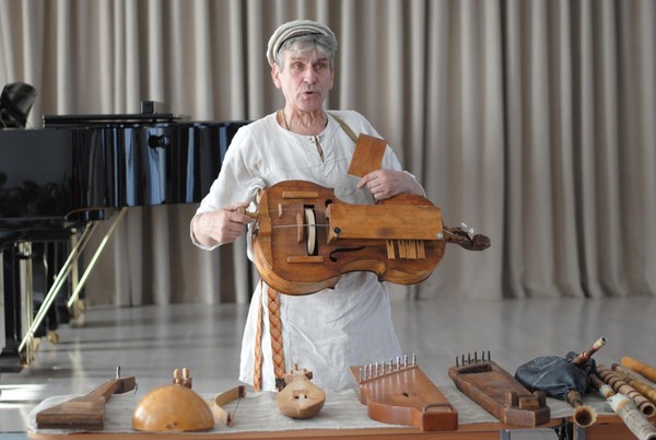 Мастер-класс «Игра на укулеле для начинающих»