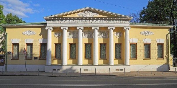 Экскурсия «От усадьбы Лопухиных до музея Толстого»