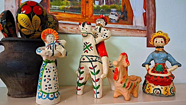 Беседа «В мире нет милей и краше глиняной игрушки нашей»