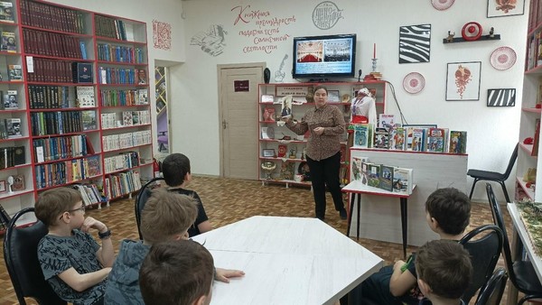 Познавательно-игровая программа «Вместе с книжными героями»
