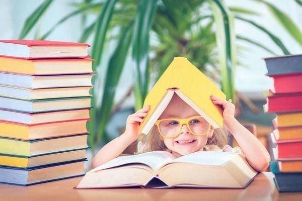 День информации «Книжная вселенная: неделя увлекательного чтения»