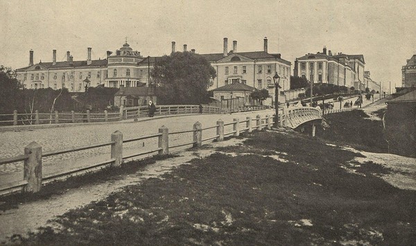 Пешеходная экскурсия «Исторический центр Лефортова»