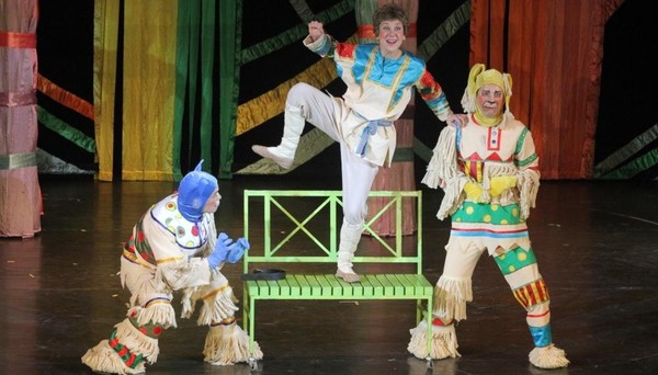 Спектакль «Как Иванушка Бабу-ягу победил»