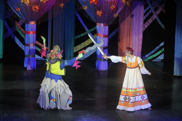 Два клёна, или Как Иванушка Бабу-Ягу победил