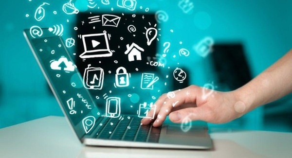 «РУНЕТУ – слава и хвала»