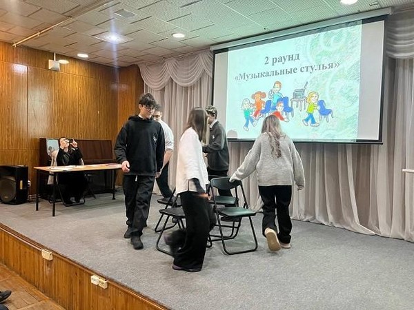 Познавательно-игровая программа «Автолегенды СССР»