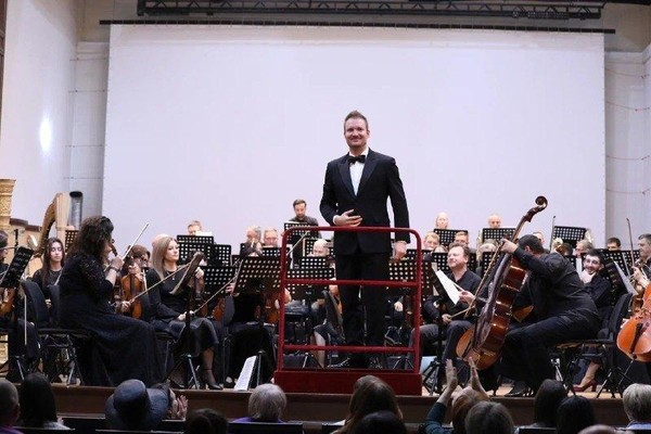 Концерт симфонического оркестра«Кавказские эскизы»