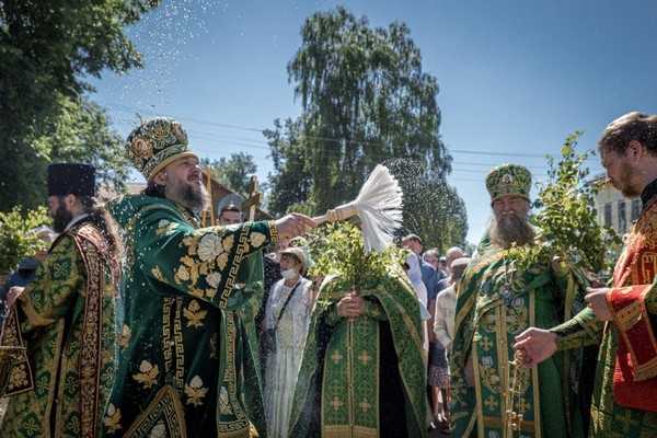 Исторический экскурс «От Пасхи до Троицы»