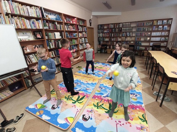 Игровой час «Плипуры, раю-раю, оранмай…»