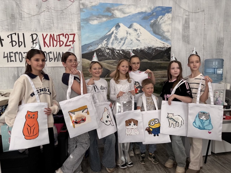 Создай свой уникальный мерч! Мастер-класс по кастому и росписи одежды 🎨