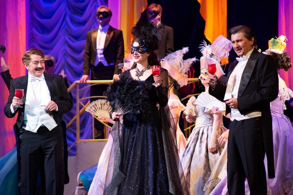 Летучая мышь