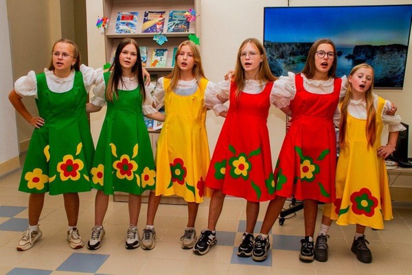 Посиделки «Сегодня праздник у девчат»