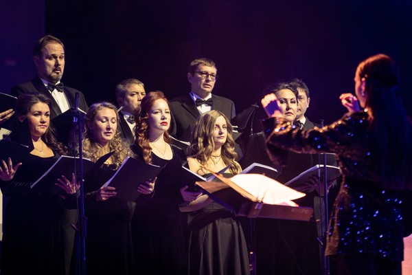 Дмитрий Ушаков и Красноярский камерный хор. Баховские недели