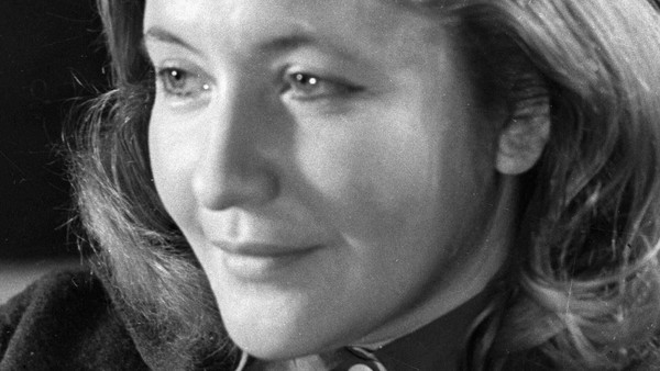 Тематическая беседа «Фронтовые писатели и поэты: Юлия Друнина»