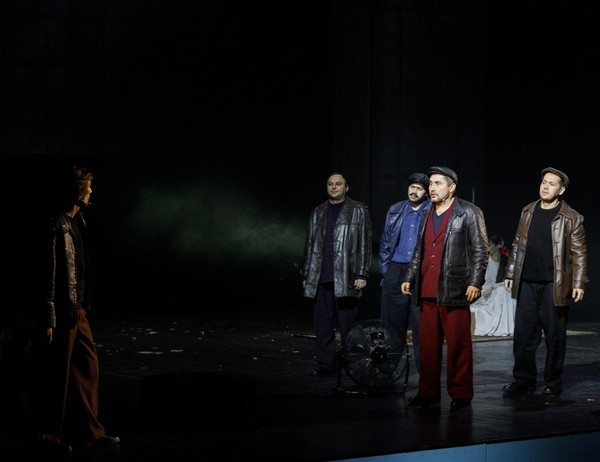 Спектакль «Казанские парни»