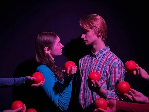 Спектакль «С любимыми не расставайтесь»