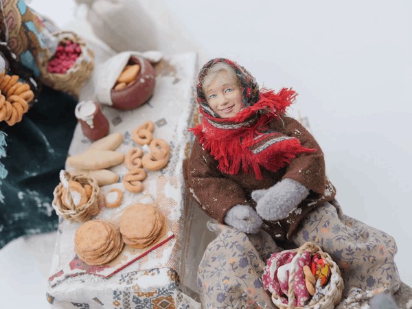 Выставка «Многоцветье»