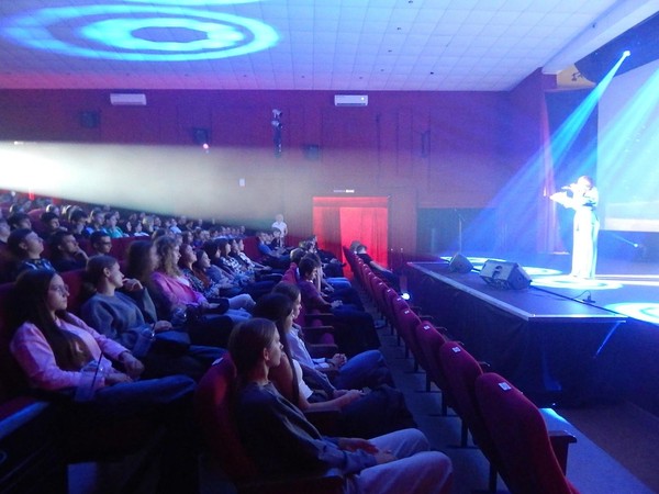 Концерт «Славим женщин»