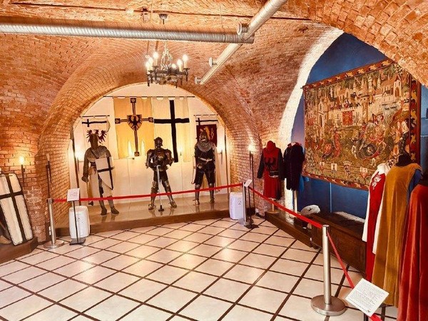 Экспозиция «Рыцарский зал»