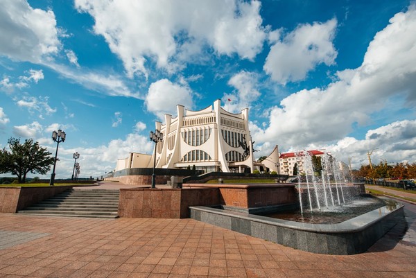 В Лидский замок и королевский Гродно — из Минска