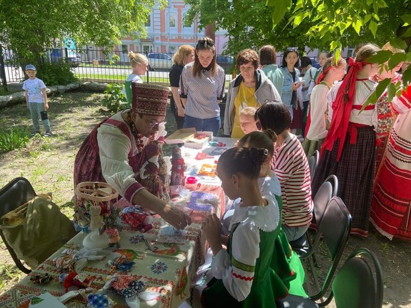 Мастер-класс «Веселые ребята»