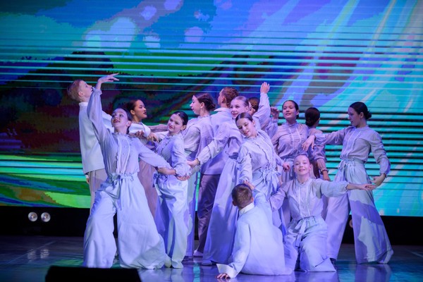 Концерт «Весь мир начинается с женщины»