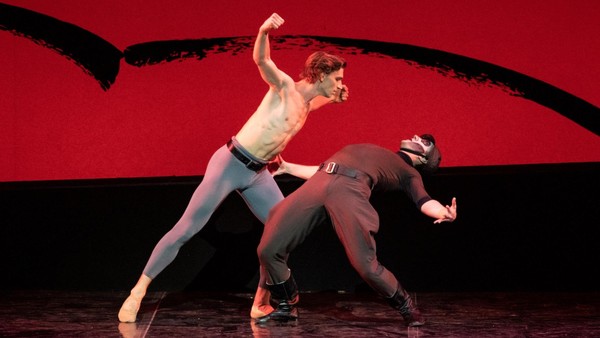 Спектакль «Пламя Победы: «Ленинградская симфония», «Дом у дороги»