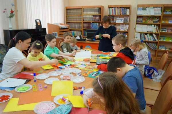 «Есть в марте день особенный»: мастер-класс к Международному женскому дню