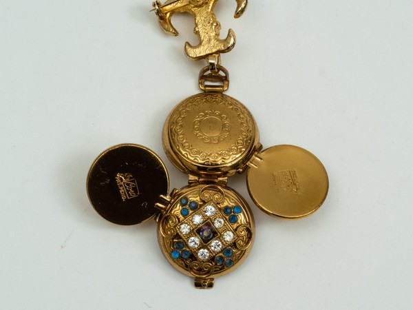 Выставка винтажных костюмных украшений 1930–1960-х годов