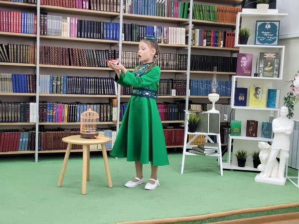 Поэтический четверг: стихотворение Габдуллы Тукая «Фатима и соловей»