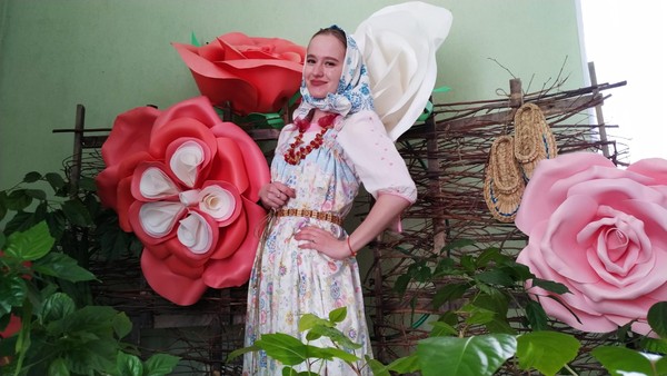 Игровая программа «А ну-ка, девочки!»