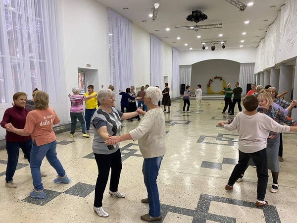 «Возраст танцу не помеха»