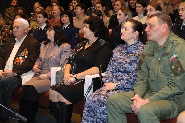 Литературно–музыкальная композиция «Был и есть у России вечной прочности вечный запас!»