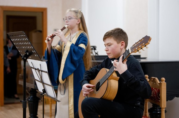 А в городе ВЕСНА