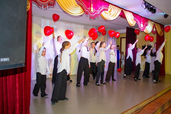 Концертная программа «Праздник женского очарования»