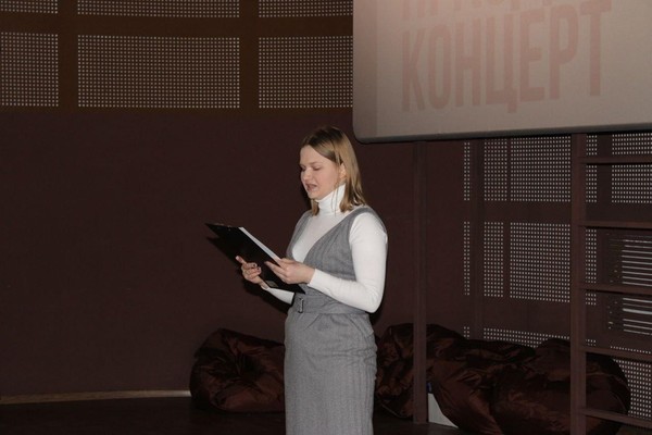 Праздничная программа «Весны прекрасные мгновенья»