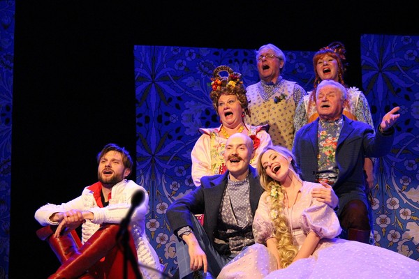 Спектакль «Не в свои сани не садись!»