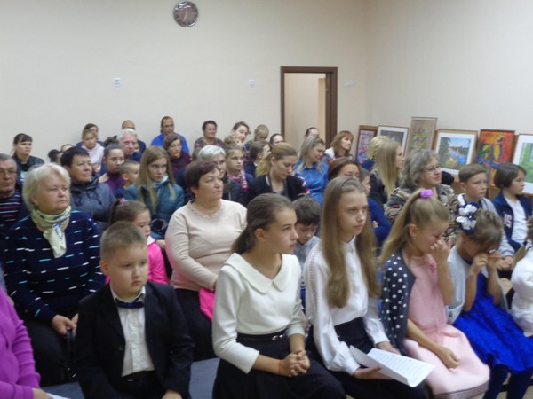 Концерт учащихся ДШИ№14 посвященный международному женскому дню 8 марта-«Весенняя капель»