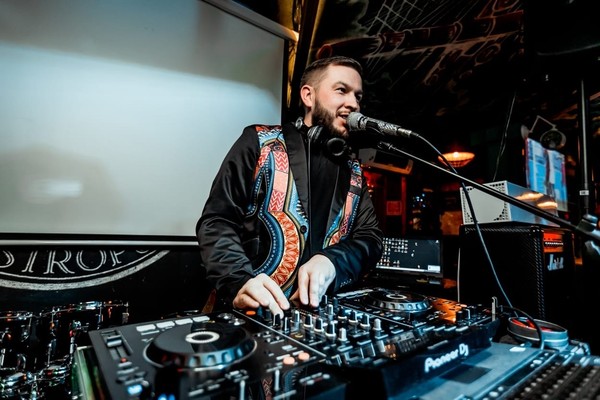 Ретро-вечеринка с Дмитрием Цветковым