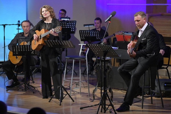 Альфия Рубцова. О любви поют гитары