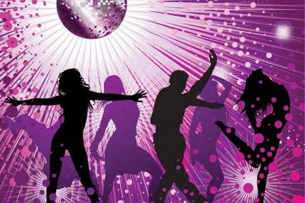 «С теплом и лаской»-музыкально-танцевальный ретро-вечер