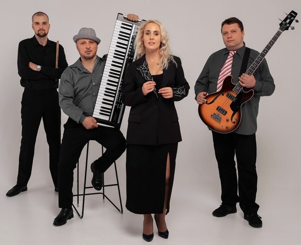 Retro Romantic Jazz на крыше Невского — хиты ХХ века