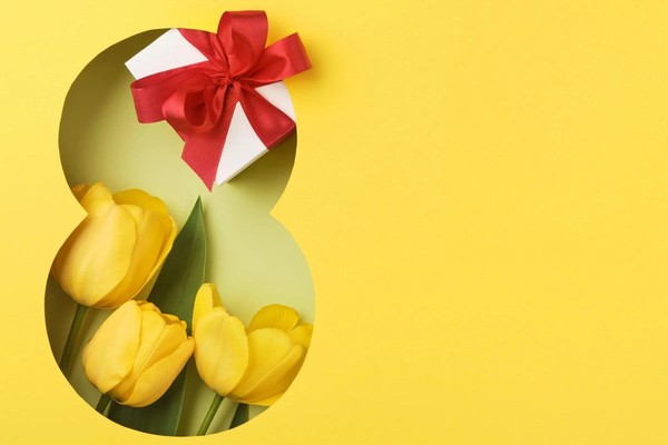 «Есть в женщине загадка..»