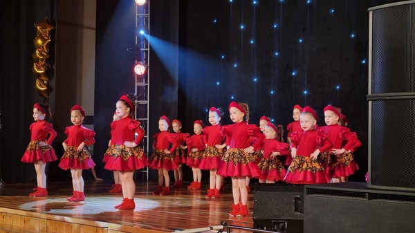 «Женщина — музыка, женщина — свет»