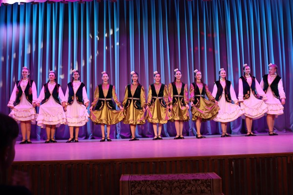 «Цветочный вальс весны»