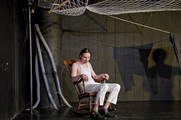 Спектакль «Мой дядя самых честных правил»