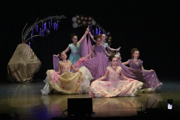 Праздничный концерт «Букет любимых песен»